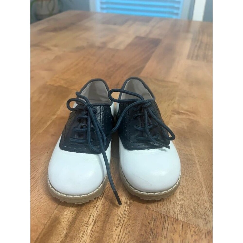 Lamour Toddler Dress Shoes white and Navy blue Size 7